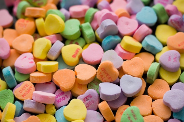 If you're paying off debt, try these budget-friendly Valentine's Day ideas!