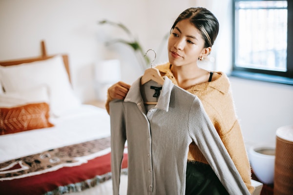 Streamline your wardrobe to avoid debt